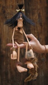 Troglodytes marionettes